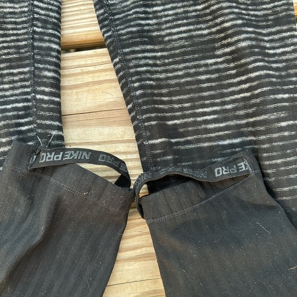 🍍NIKE PRO WITH STIR UPS🍍sz Xl - Picture 3 of 4